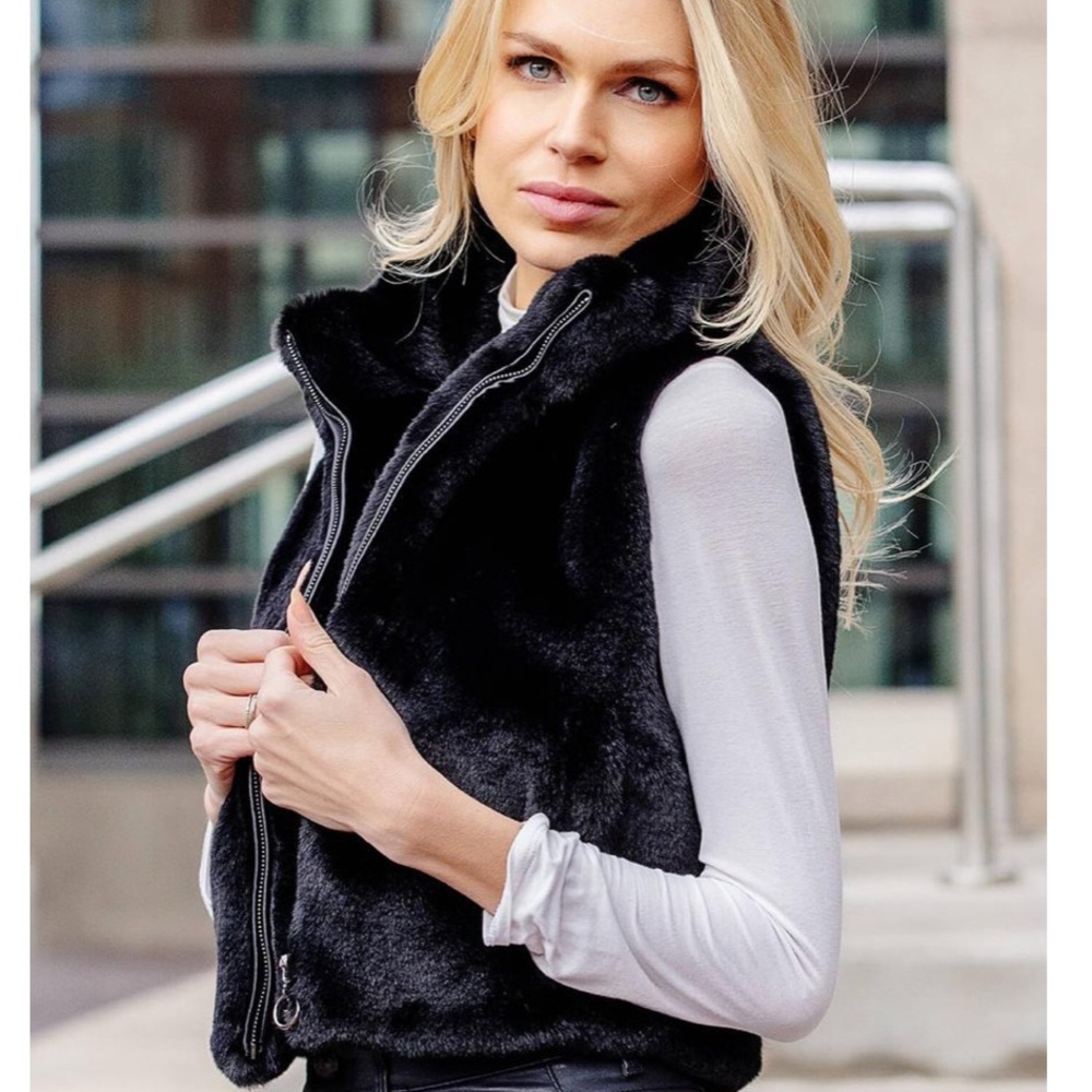 Donna Salyers Fab Furs Black Faux Mink Fur Vest NWT